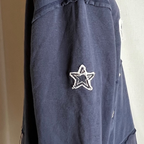 Dallas Cowboys Sweatshirt - Picture 5 of 8